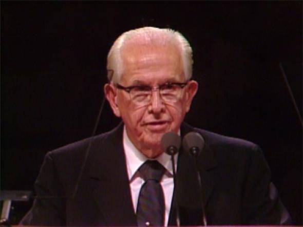 http://media.ldscdn.org/images/videos/general-conference/october-1982-general-conference/1982-10-4050-president-ezra-taft-benson-590x442-ldsorg-article.jpg